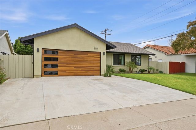 21551 Kanakoa Lane, Huntington Beach, CA 92646