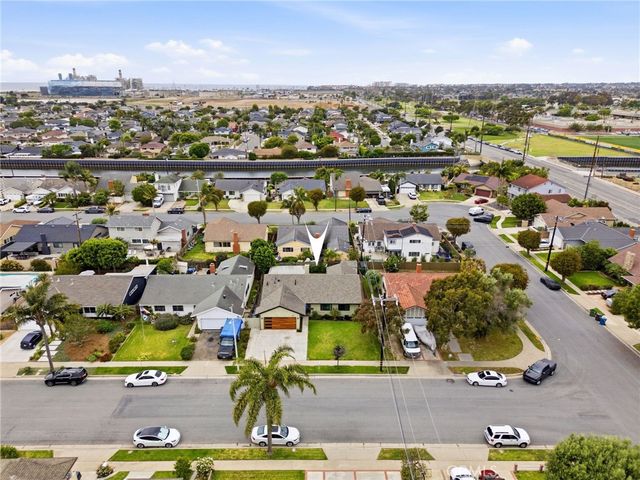21551 Kanakoa Lane, Huntington Beach, CA 92646