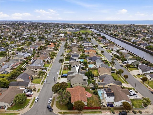 21551 Kanakoa Lane, Huntington Beach, CA 92646