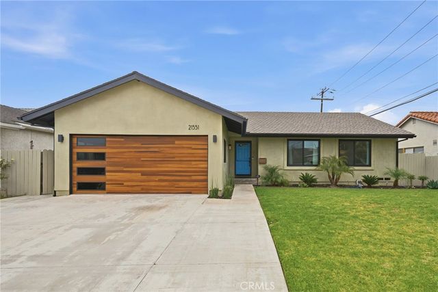21551 Kanakoa Lane, Huntington Beach, CA 92646