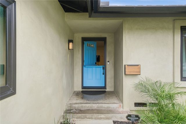 21551 Kanakoa Lane, Huntington Beach, CA 92646
