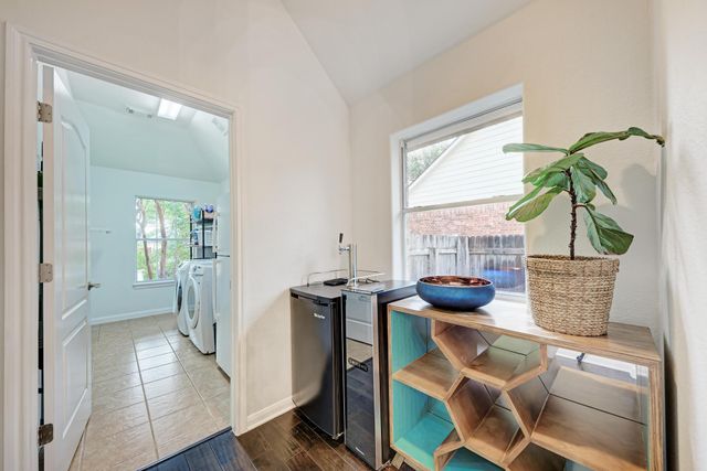 518 Victoria DR, Cedar Park, TX 78613