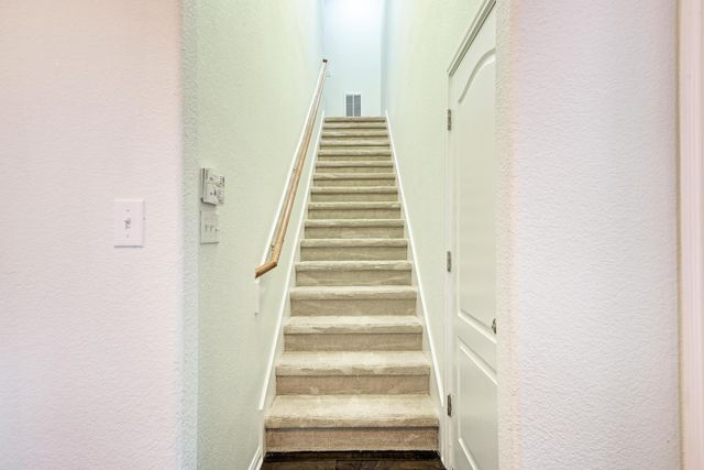 518 Victoria DR, Cedar Park, TX 78613