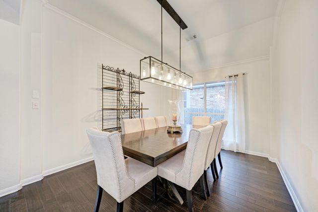 518 Victoria DR, Cedar Park, TX 78613