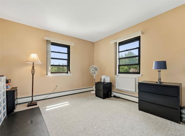 64 W. Sneden Place 64, Spring Valley, NY 10977