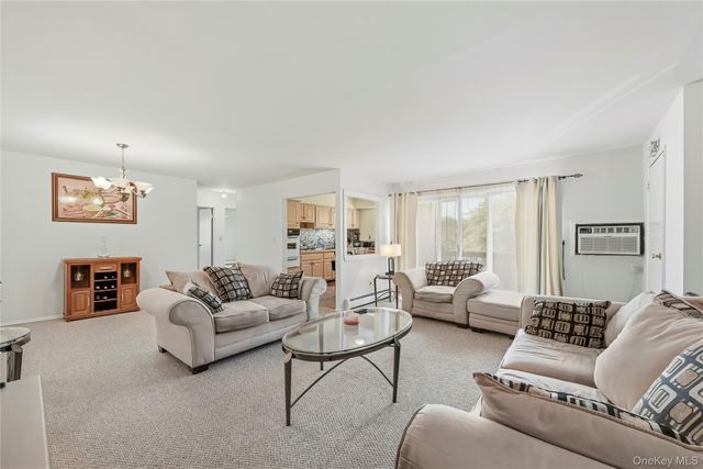 64 W. Sneden Place 64, Spring Valley, NY 10977