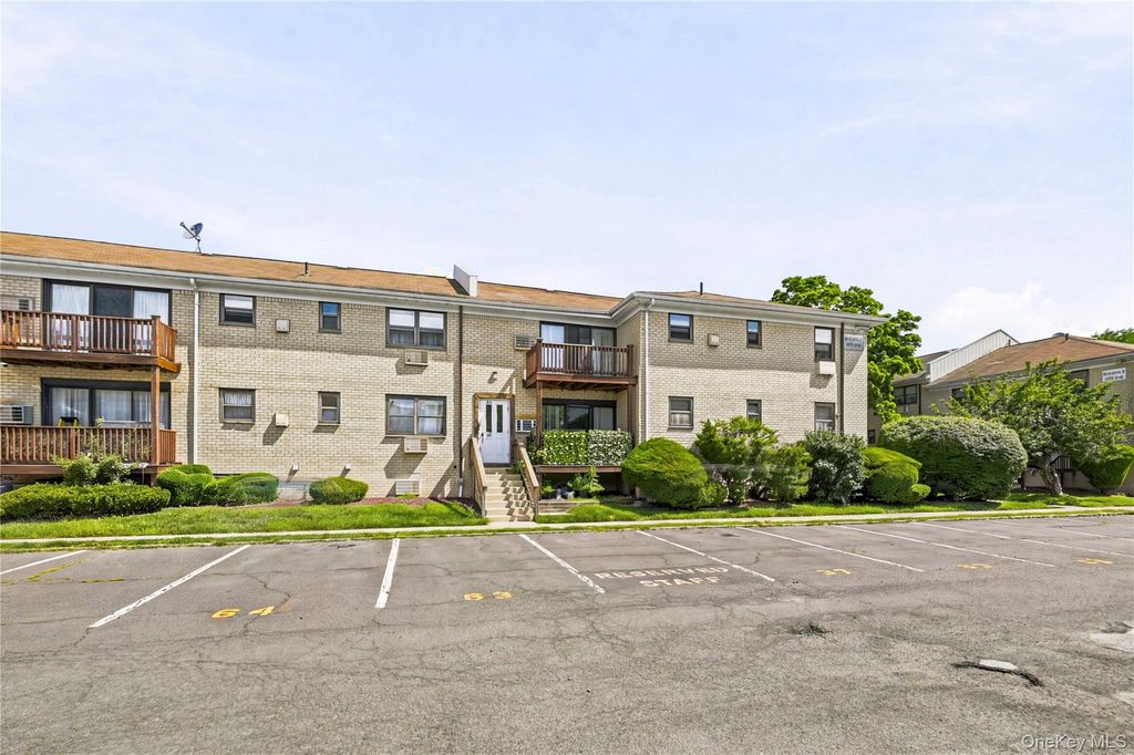 64 W. Sneden Place 64, Spring Valley, NY 10977