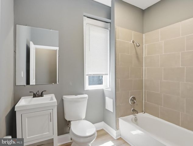 746 DOLPHIN ST, Baltimore, MD 21217