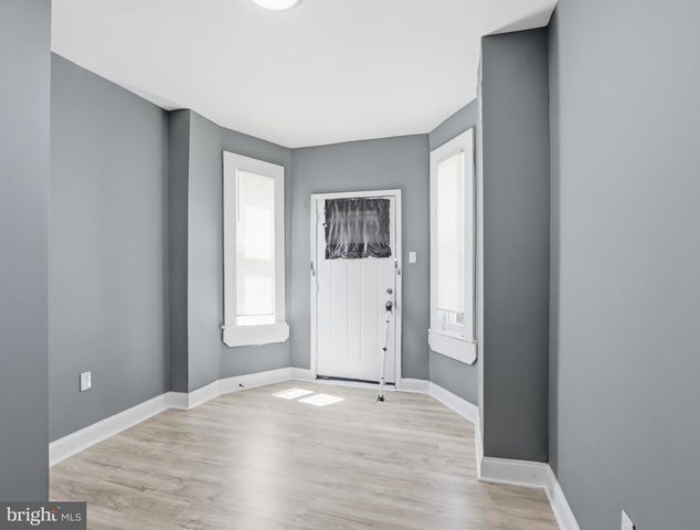 746 DOLPHIN ST, Baltimore, MD 21217