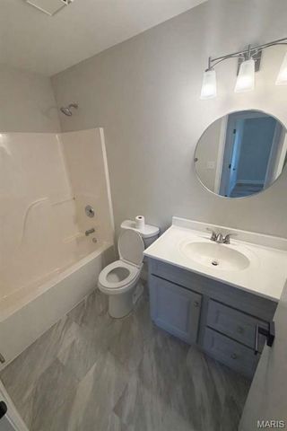 4428 Morning Dove Court, St Louis, MO 63128