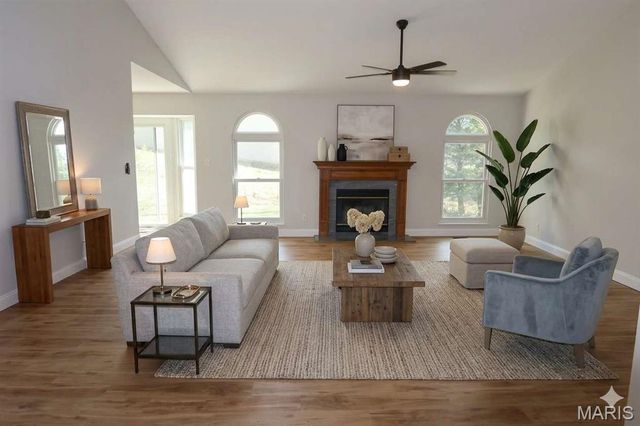 4428 Morning Dove Court, St Louis, MO 63128