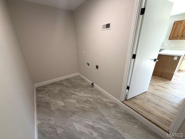 4428 Morning Dove Court, St Louis, MO 63128