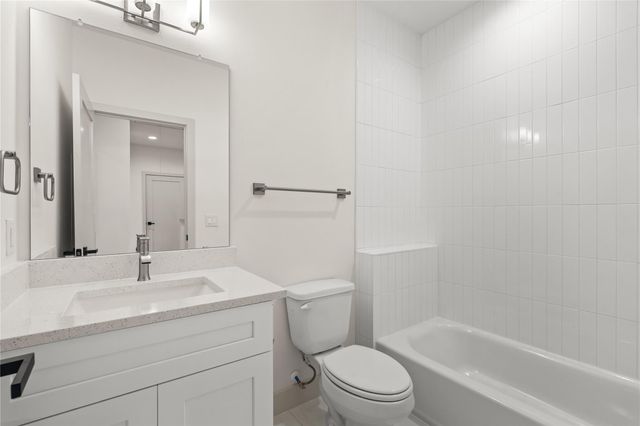 4007 Buffalo Moon Drive, Houston, TX 77045