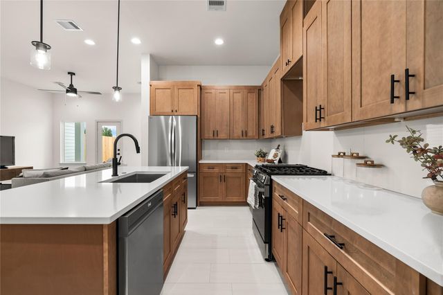 4007 Buffalo Moon Drive, Houston, TX 77045