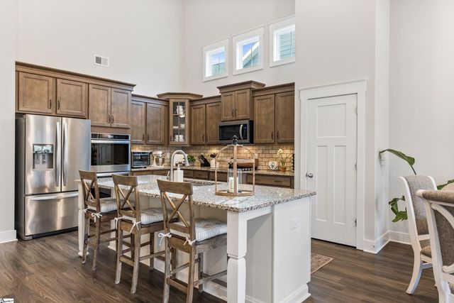 605 Longfellow Way, Simpsonville, SC 29681