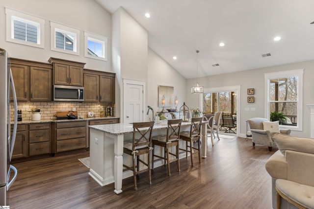 605 Longfellow Way, Simpsonville, SC 29681