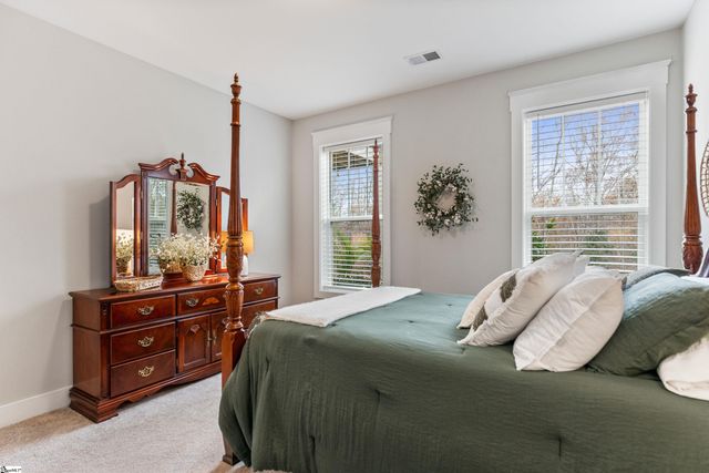 605 Longfellow Way, Simpsonville, SC 29681