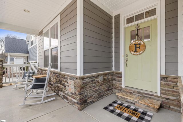 605 Longfellow Way, Simpsonville, SC 29681