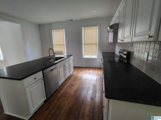 7305 DIVISION AVENUE, Birmingham, AL 35206