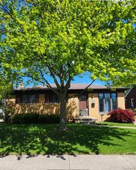 24904 Rosalind Avenue, Eastpointe, MI 48021