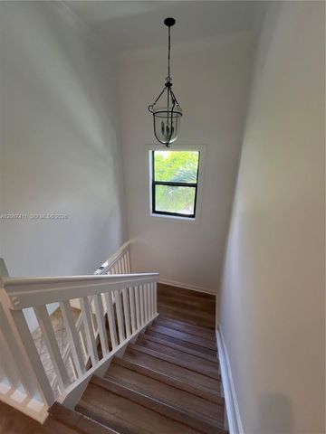 8843 W 34th Avenue, Hialeah, FL 33018
