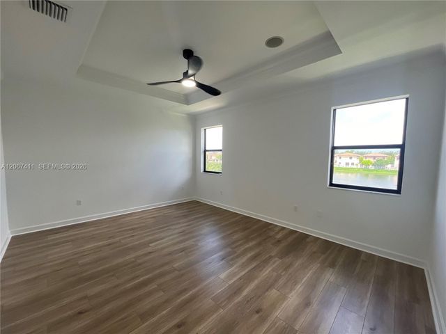 8843 W 34th Avenue, Hialeah, FL 33018