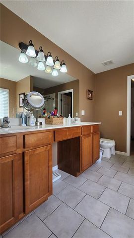 9816 N Stark Avenue, Kansas City, MO 64157