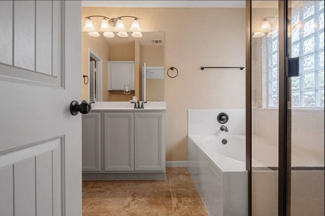 8532 Harrier DR 232, Austin, TX 78729