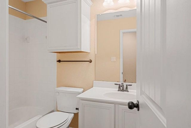 8532 Harrier DR 232, Austin, TX 78729