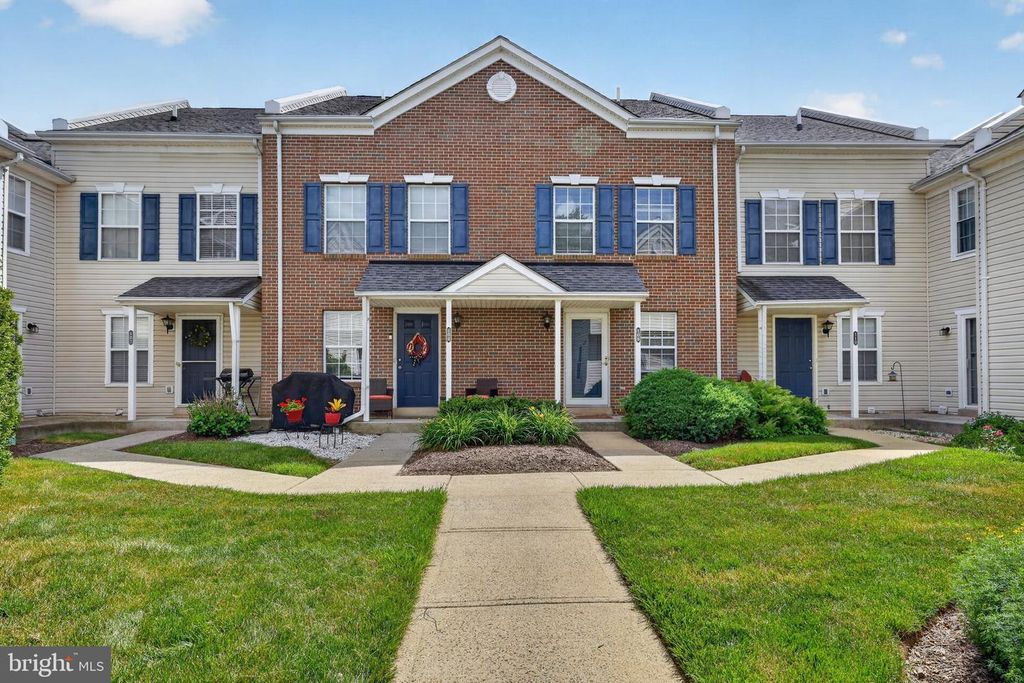 108 DURHAM CT, Harleysville, PA 19438