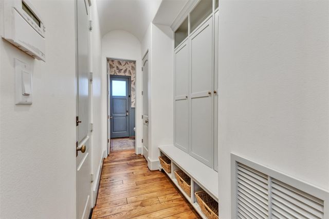 2721 Cason Street, West University Place, TX 77005