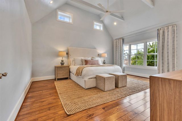 2721 Cason Street, West University Place, TX 77005