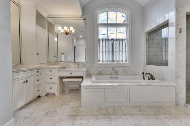 2721 Cason Street, West University Place, TX 77005