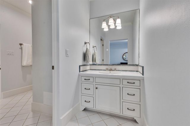 2721 Cason Street, West University Place, TX 77005