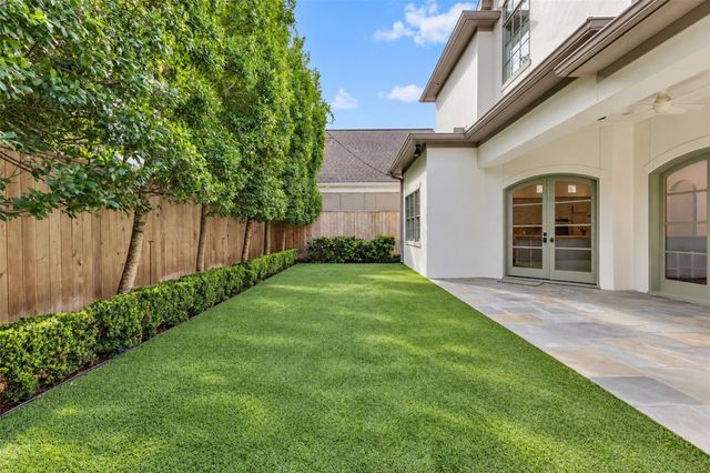 2721 Cason Street, West University Place, TX 77005