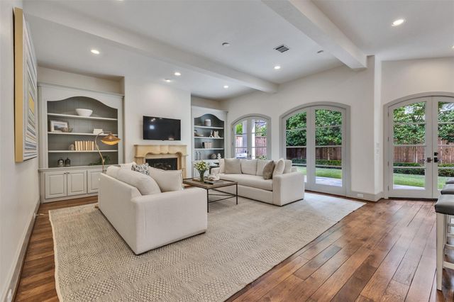 2721 Cason Street, West University Place, TX 77005