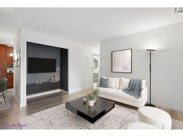 2021 Sw MAIN St 33, Portland, OR 97205