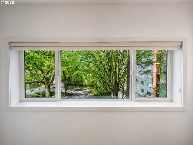 2021 Sw MAIN St 33, Portland, OR 97205