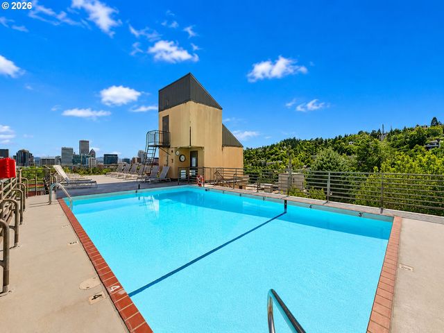 2021 Sw MAIN St 33, Portland, OR 97205