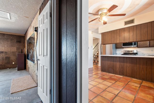 4001 W Red Wing Street, Tucson, AZ 85741