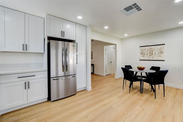 8208 Palmada Drive, Las Vegas, NV 89123