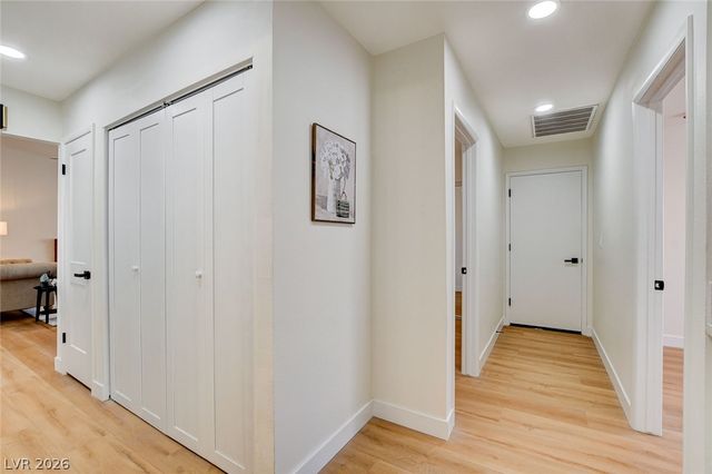 8208 Palmada Drive, Las Vegas, NV 89123