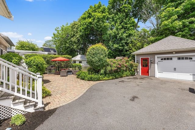1058 Highland Ave, Needham, MA 02492