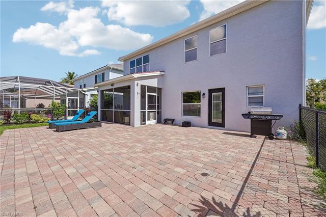 2538 Blackburn CIR, Cape Coral, FL 33991