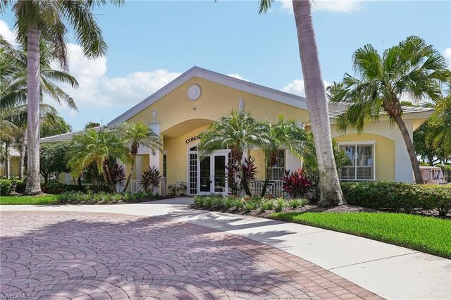 2538 Blackburn CIR, Cape Coral, FL 33991