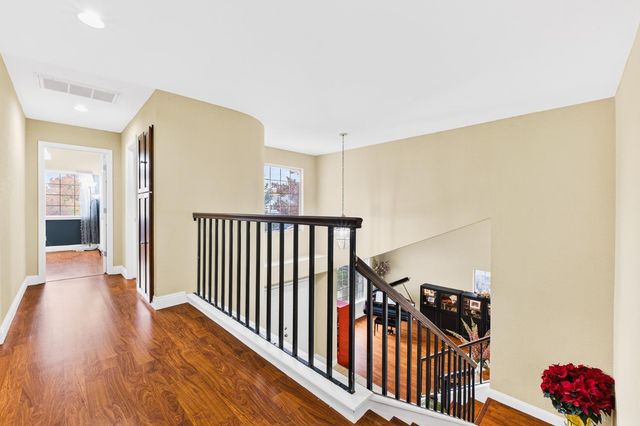 8880 Inisheer Way, Sacramento, CA 95828