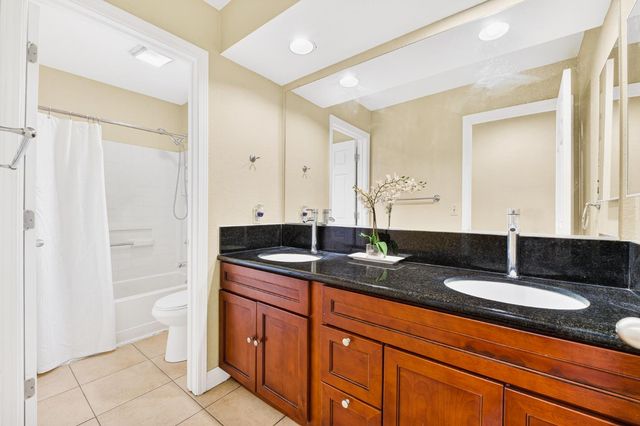 8880 Inisheer Way, Sacramento, CA 95828