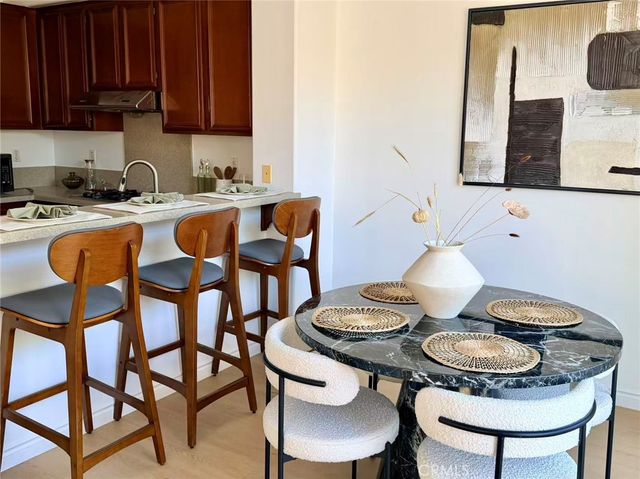 24 Daffodil, Irvine, CA 92618