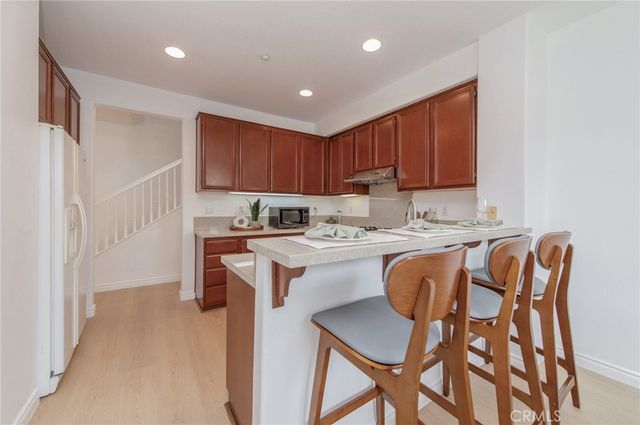 24 Daffodil, Irvine, CA 92618