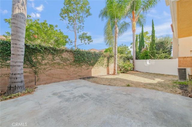 24 Daffodil, Irvine, CA 92618